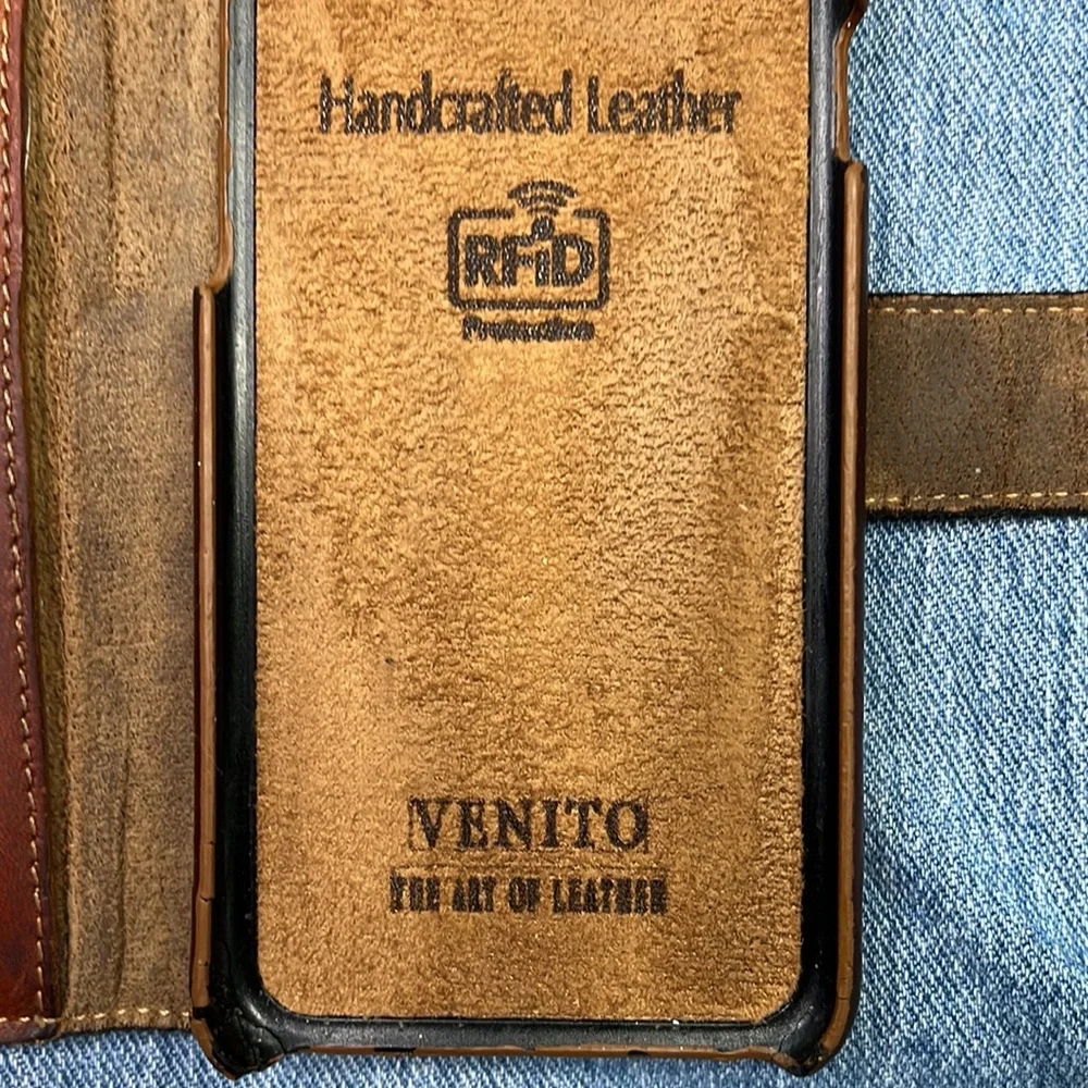 Venito fine leather phone case RFID